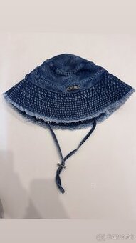 Jacquemus džínsových klobúk