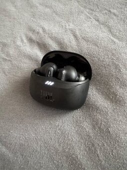 Bezdrôtové slúchadlá JBL Tune Beam 2 – čierne