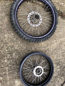 Predám kolesá na motorku