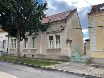 Exkluzívne u nás ( Gombaiho ulica)