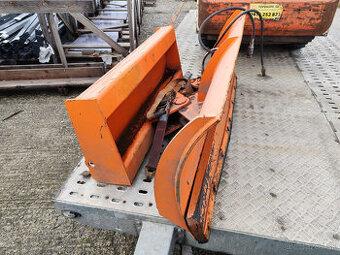 Snehova radlica /pluh/ na smykový nakladač.