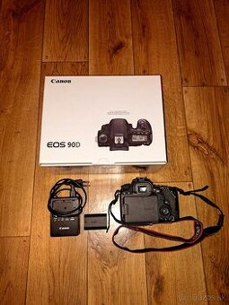 Canon EOS 90D