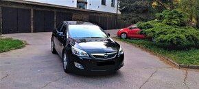 Opel Astra Combi J 1.6 Benzin 2012