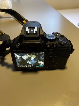 Fotoaparát Nikon D3500 a objektív Nikon 70-300mm
