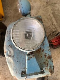 Svetlá Zetor 25