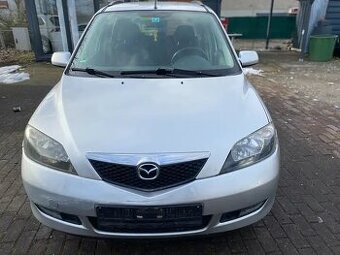 Mazda2 Mazda 2 typ DY 1.25i 55kw rok 2007 strieborna