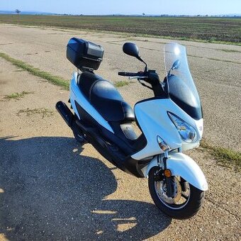 Suzuki Burgman 125