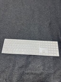 Apple Magic Keyboard s numerickou klávesnicou