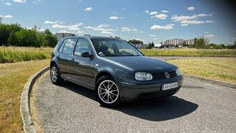 Volkswagen Golf 4 1.6 16v Benzín