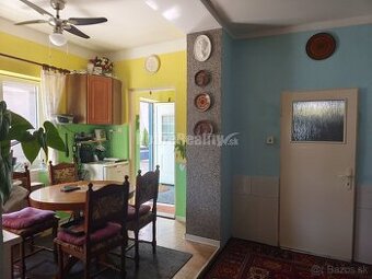 Zachovalý 3 izbový domček v Seliciach k okamžitému nasťahova