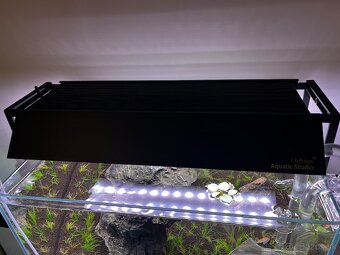 Predám komplet akvárium 52l optiwhite