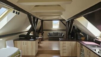 Atraktívny 2-izbový byt s terasou v širšom centre Nitry