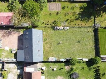 Na predaj 4-izbový rodinný dom s predzáhradkou a 2 parkov - 1