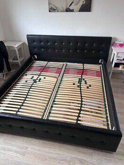 darujem postel s rostom