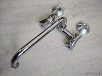 Kuchynska bateria na stenu