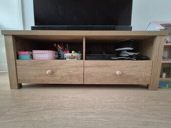 Skrinka pod TV