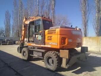 Kolesový báger - rýpadlo  DOOSAN DX140W