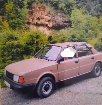 Auto Skoda 120L