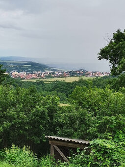 Pozemok nad mestom s vyhladom na Krupinsku Planinu a Krupinu