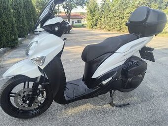 Skúter Yamaha 125