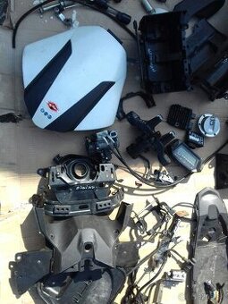 Na ND Honda NC 750X.