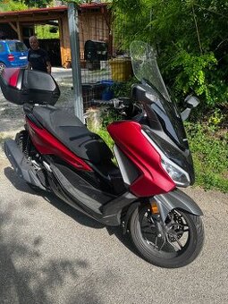 Honda Forza 125
