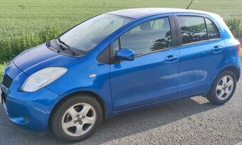 Predám Toyotu YARIS VVT-I, benzín, 1298cm3, 64 kW, KAT, 5-dv