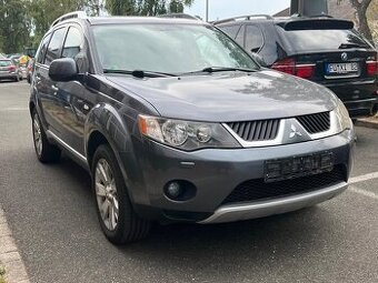 Mitsubishi Outlander 2.4 benzin 4x4 r.v 2008 7m xenon navi - 1