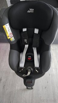 Autosedačka BRITAX RÖMER Dualfix M i-Size (61-105 cm)