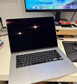 MacBook Air 15, M4 256GB Strieborny, novy bez DPH