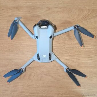 DJI Mini 4 Pro telo