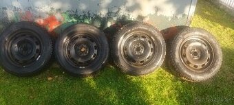 Sada diskov s pneu R15