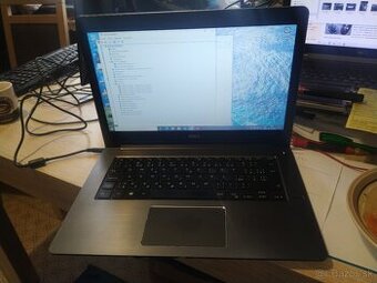 Dell . Intel i7. 14“. 16 GB DDR4. SSD 256GB. Nová baterka.