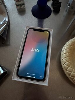 Apple iPhone 11 64GB - 1