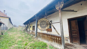 NA PREDAJ starý dom s pozemkom 1600m2 v Maďarsku
