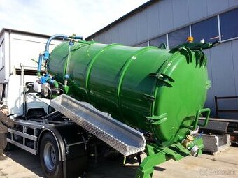 Háková kontajnerová cisterna/fekálna cisterna
