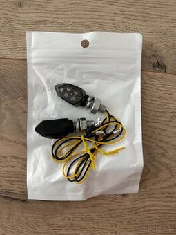 2x LED smerovky / blinkre – mini univerzálne LED