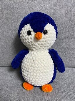 Háčkovaný smotanovo-modrý tučniačik z jemnej vlny