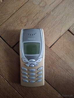 Predám NOKIA 8250