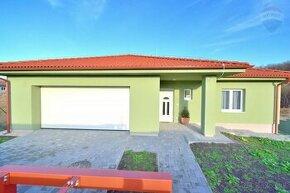 Predaj 4 izbový dom s dvojgarážou, Kynek - Nitra