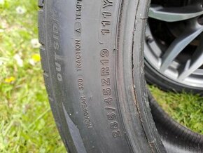 Letné pneumatiky 285/45 r19, 255/40 r19