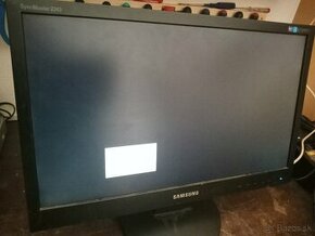 Predám lcd monitor Samsung 22435N - 1