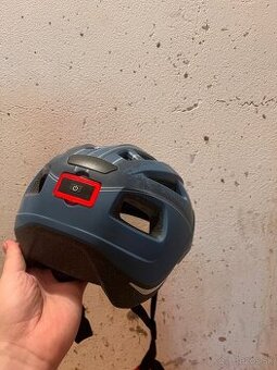Cyklistická prilba Crivit - málo používaná L/XL (59-64cm)