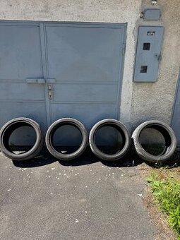 Pirelli 255/35 r19