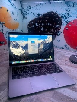 McBook Air 2018 - 1