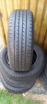 Predám letné pneu Goodyear 215/60r17