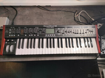 Behringer Deepmind 12