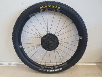 Zadne koleso Trsr e13 carbon boost 148x12 - 1
