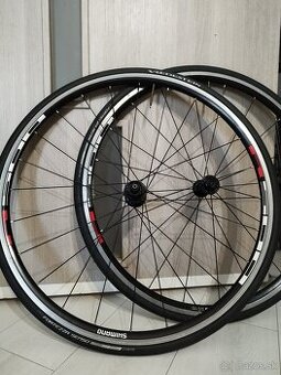 Sada kolies SHIMANO "WH-R500"
