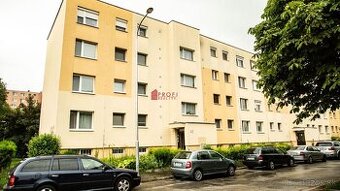 Ponúkame na predaj priestranný 4izbový byt v pokojnej lokali